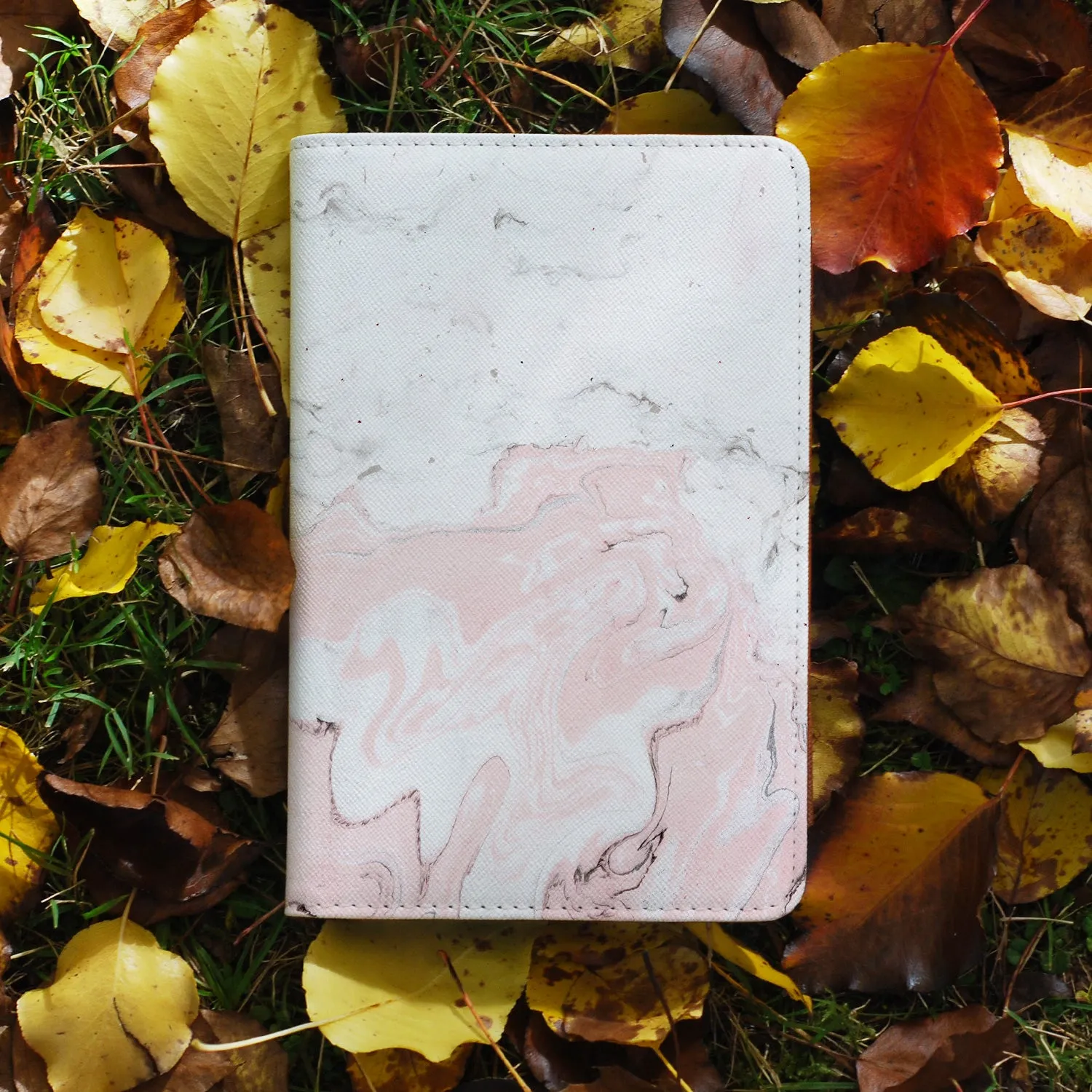 Travel Wallet - Pink Marble