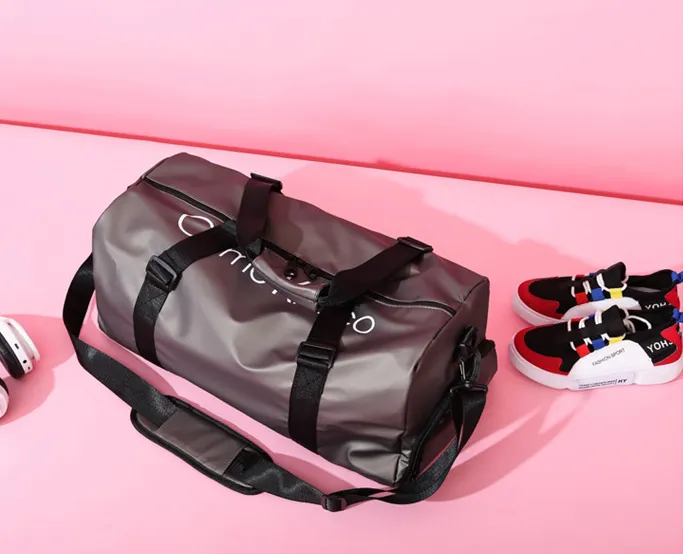 Wholesales waterproof large capacity colorful travel bag sport bags